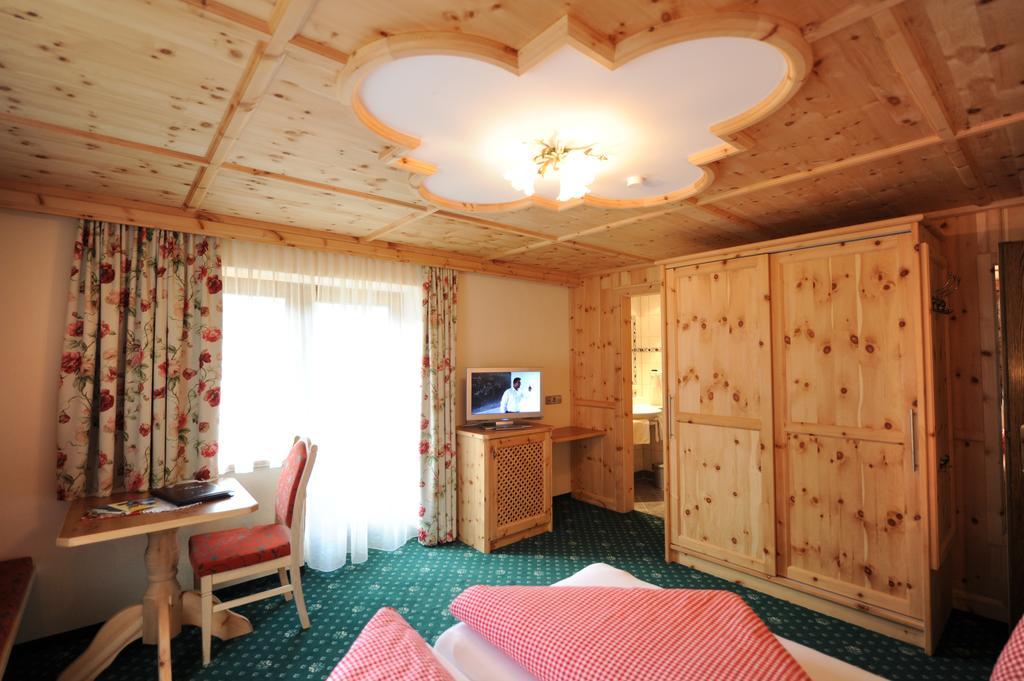 Garni Platzer Hotel 3*